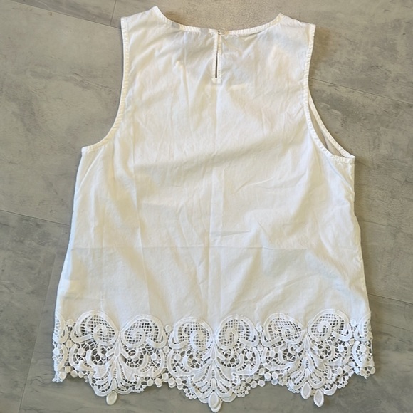 Banana Republic Tank top 100% cotton +lace border hemline bright white size XS - Picture 10 of 14